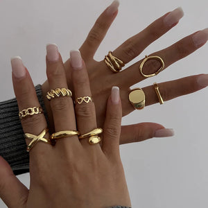 ring in Gold with geometric and 10-piece set