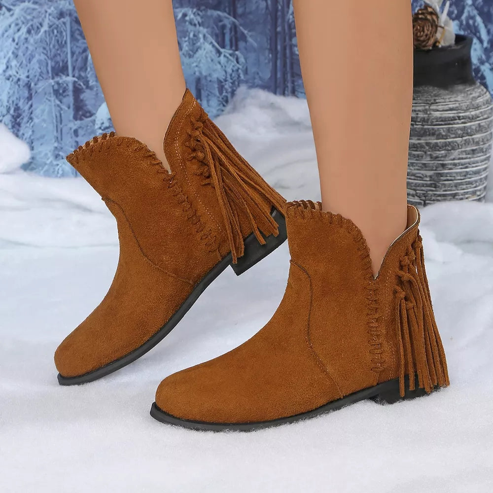 ankle boots in black with fringe detail and ankle-length