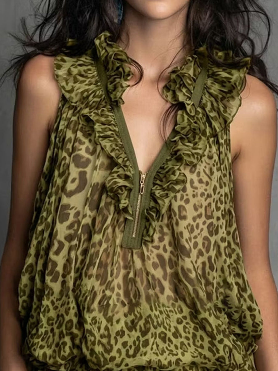 blouse in Moss with leopard-print and sheer