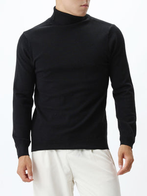 turtleneck sweater in Apricot