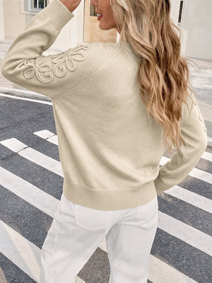 pullover sweater in Beige with floral and applique
