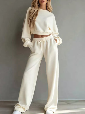 Yellow lounge set with cropped top, full-length pants and pullover, drawstring, elastic