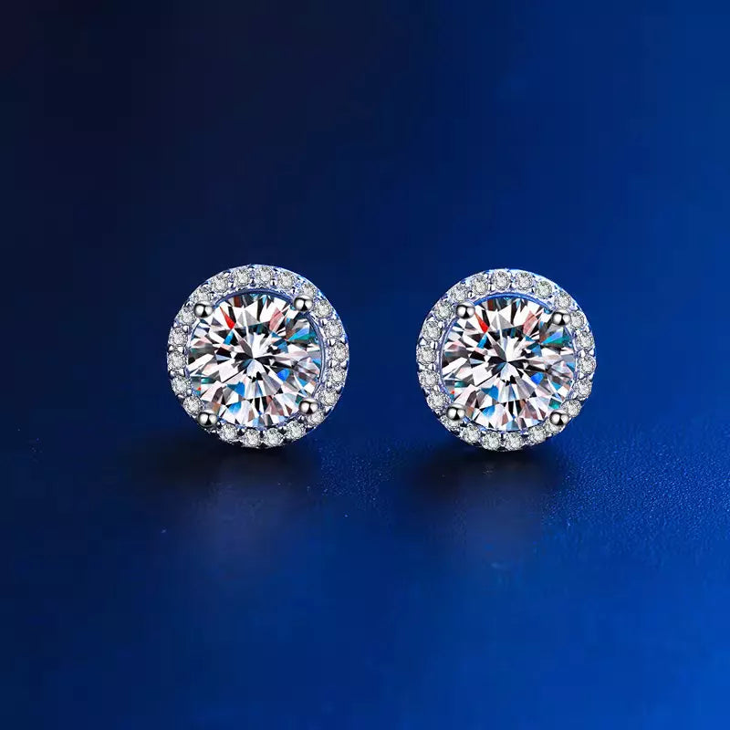 1 Carat 925 Sterling Silver Round Earrings in silver with moissanite