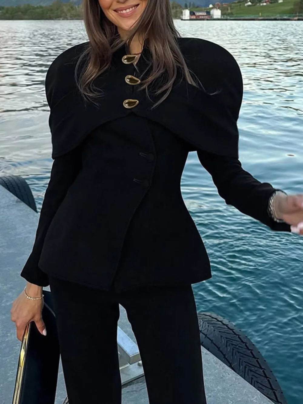 100% polyester Care instructions: Machine wash cold blazer in Black with fitted silhouette