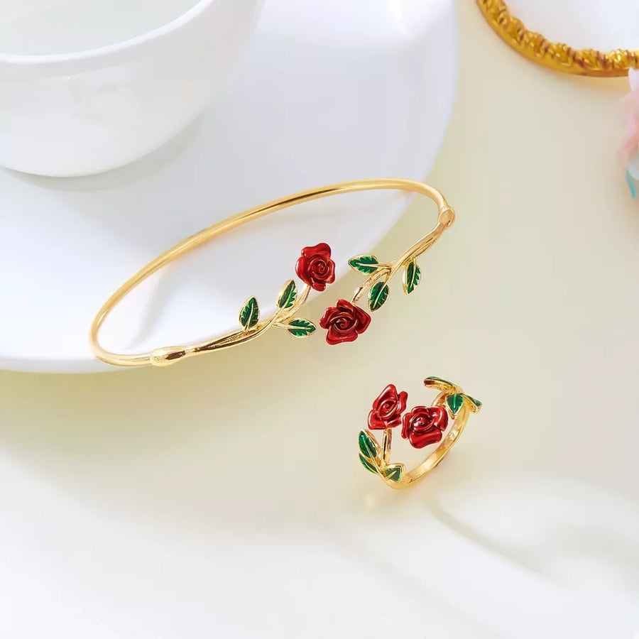 18K Rose Gold-Plated, 18K Gold-Plated, Alloy, Copper Care instructions: Avoid we Jewelry Set in green with fitted silhouette