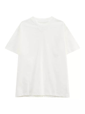White cotton spandex casual tee with round neck and short sleeves.