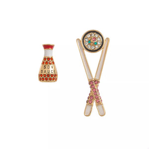 Copper, Zircon, 14K gold-plated Care instructions: 1 earring in black with dangle silhouette