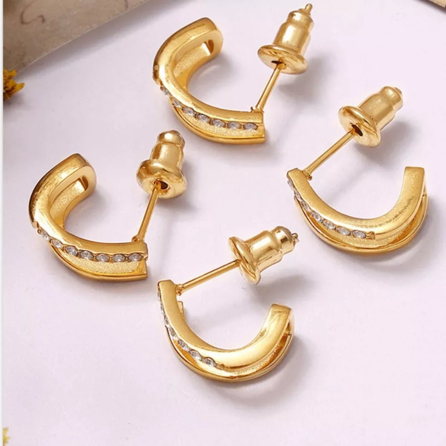gold earrings with mini and hinged clasp