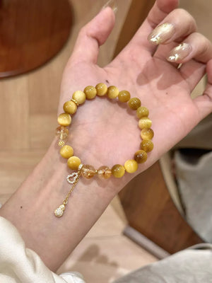 Tiger' bracelet in brown with fitted silhouette