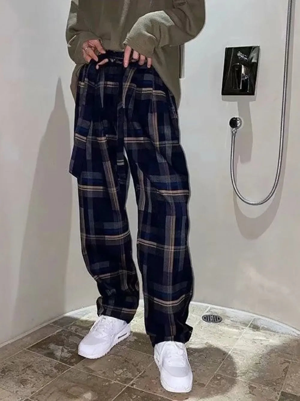 Men's Plus Size Plaid Relaxed Fit Pants in Black