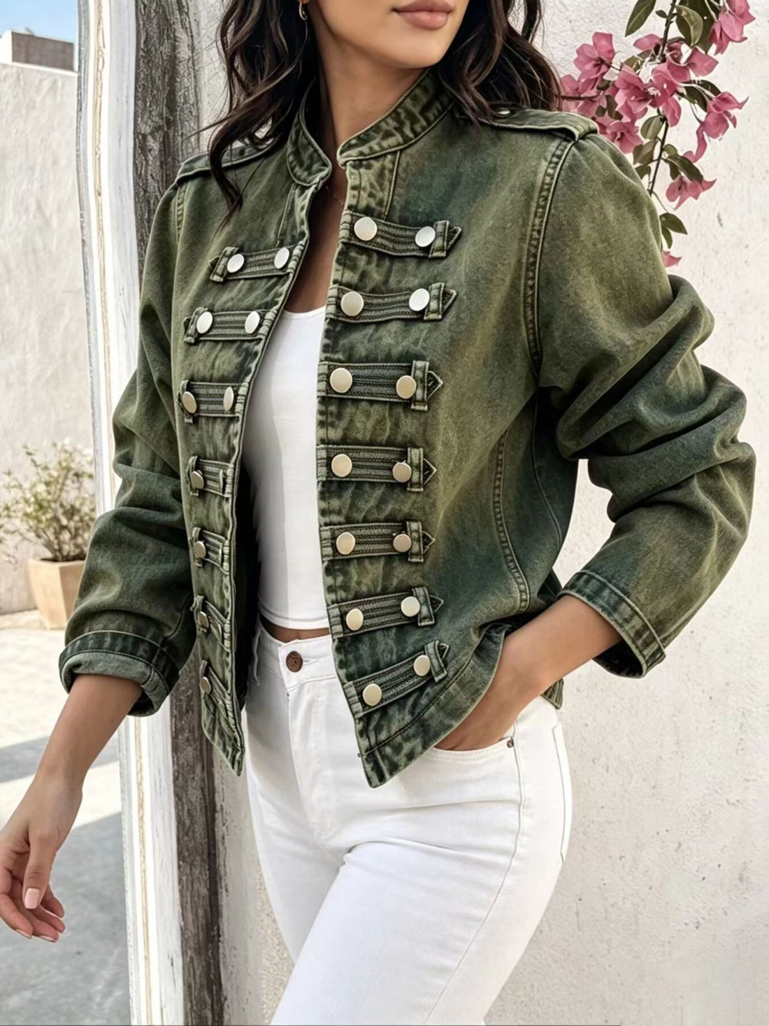 denim jacket in Black with buttoned and waist-length