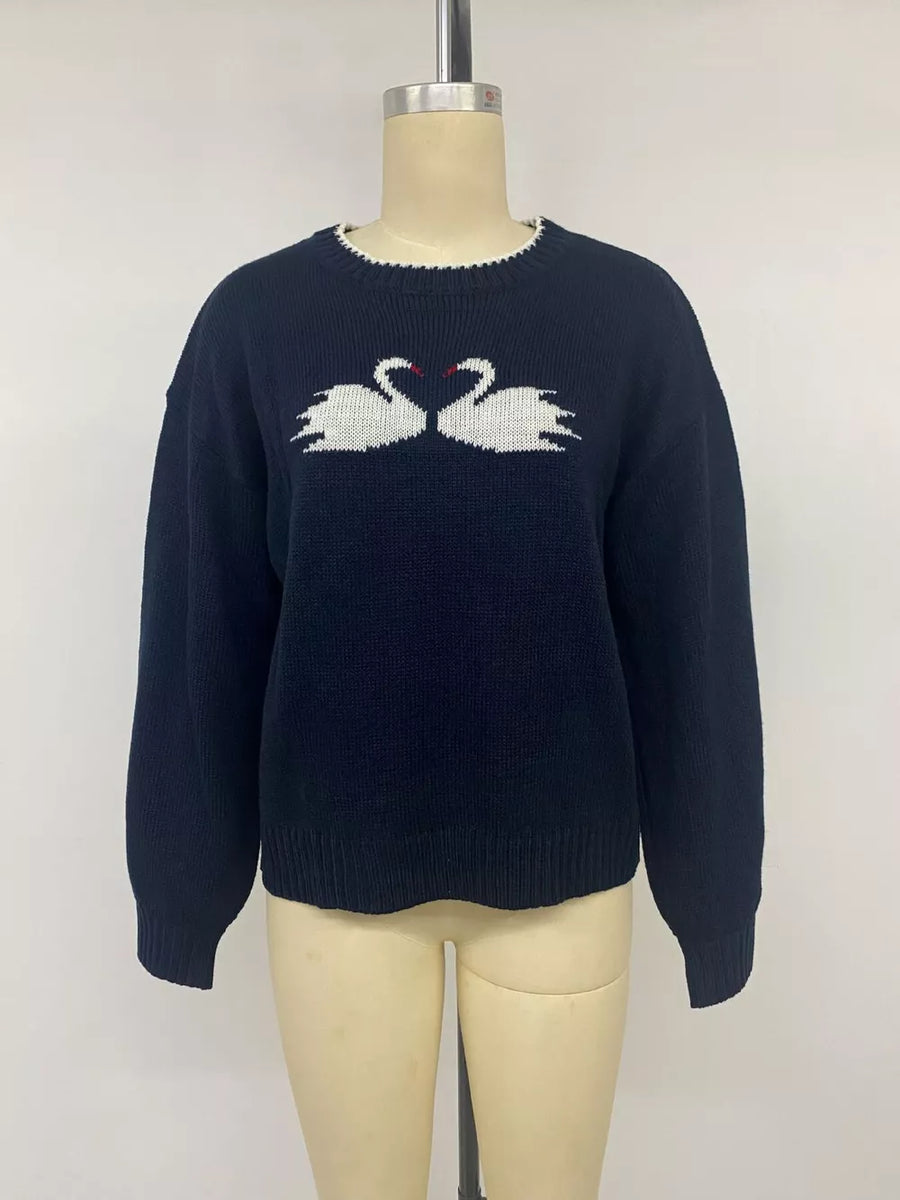 pullover sweater in navy blue with dropped shoulder and hip-length