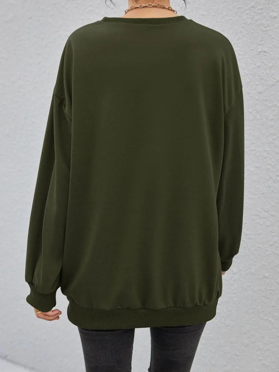Oversized sweatshirt in Black Forest with crewneck and ribbed cuffs and hem.