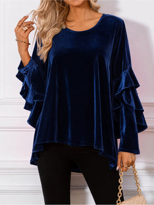 blouse in Navy with ruffled and hip-length