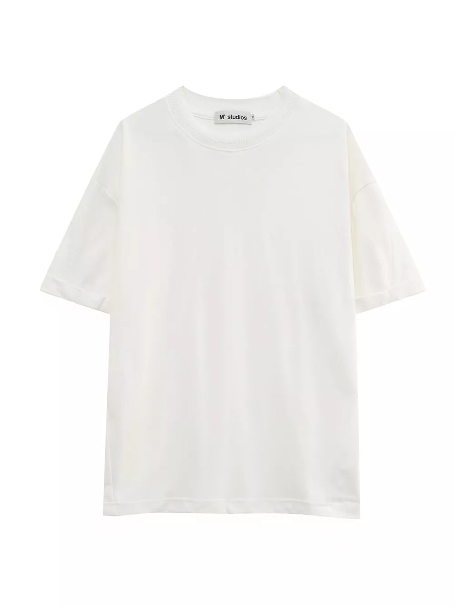 White cotton t-shirt with round neck and short sleeves.