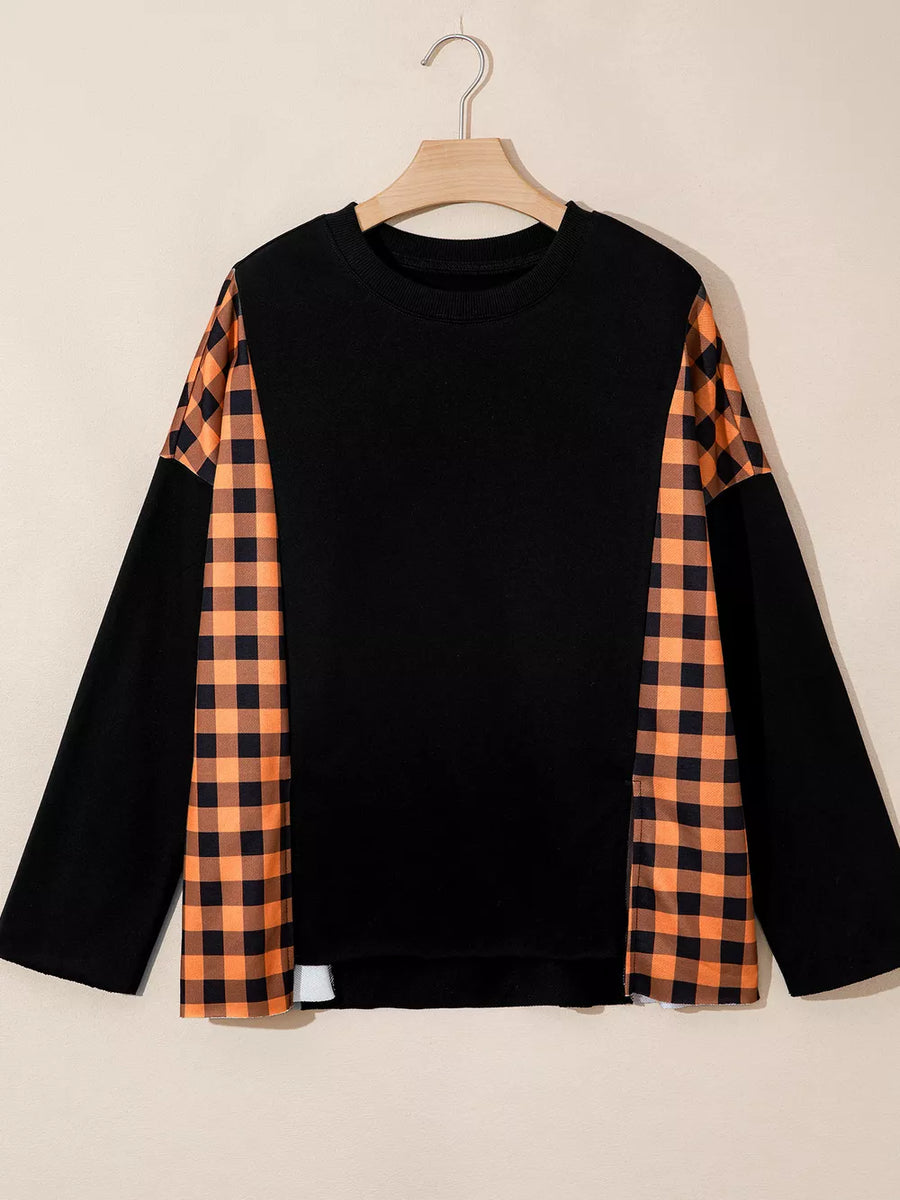 t-shirt in Black with plaid and patchwork