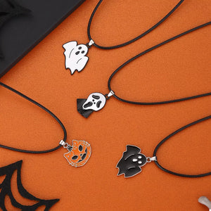 necklace in black featuring pendant and regular fit