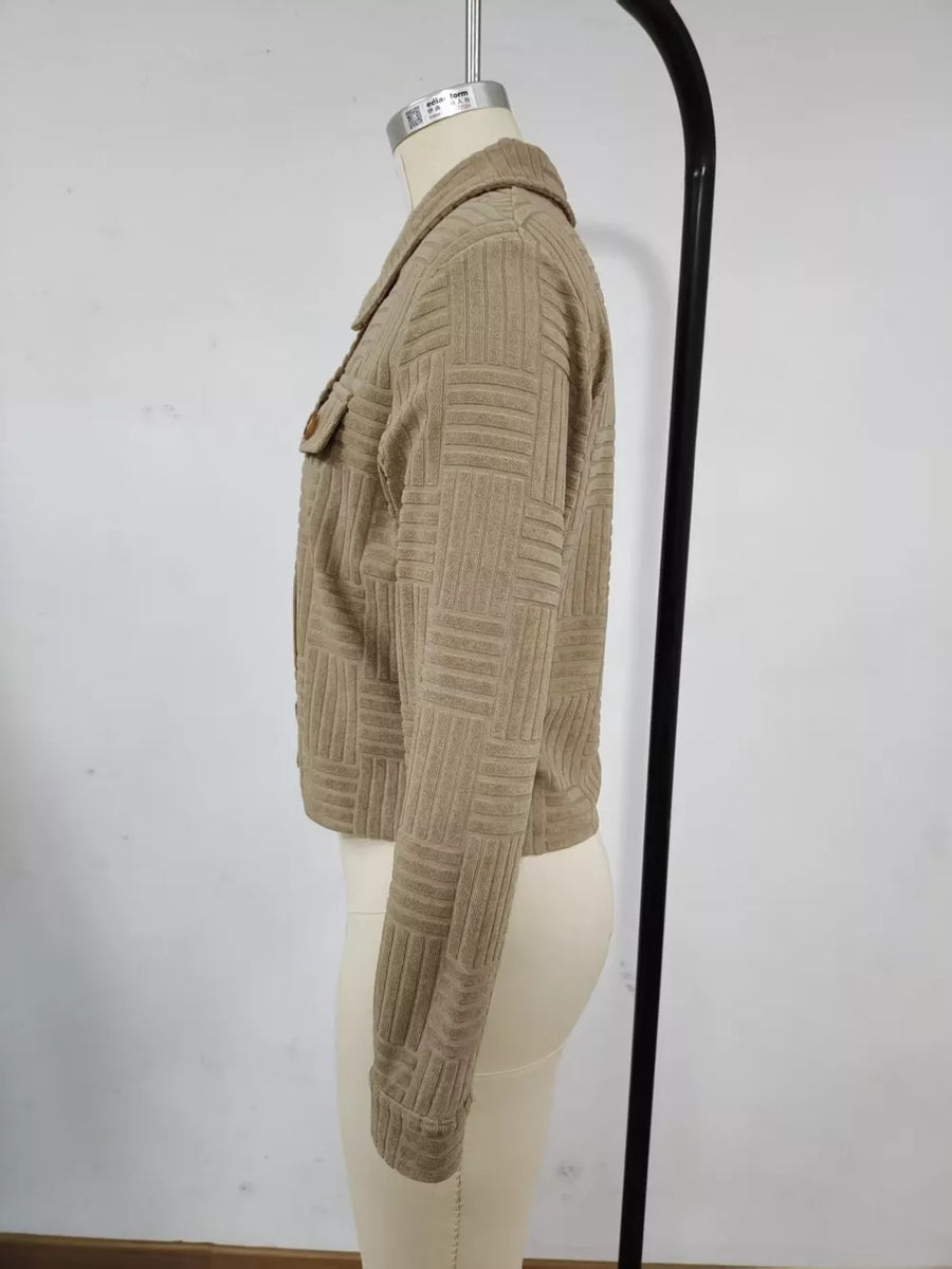 classic trucker jacket in Mocha with collared