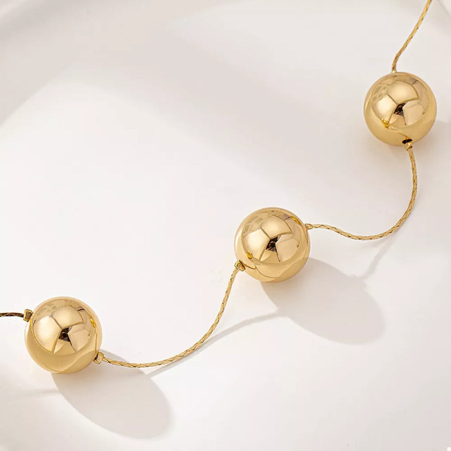 necklace in Gold with gold-plated and short