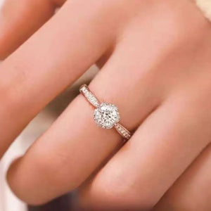 925 sterling silver,Moissanite Carat weight: 1ct Care instructions: Avoid wearin ring in Silver with straight silhouette