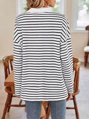 t-shirt in black with striped and stretch
