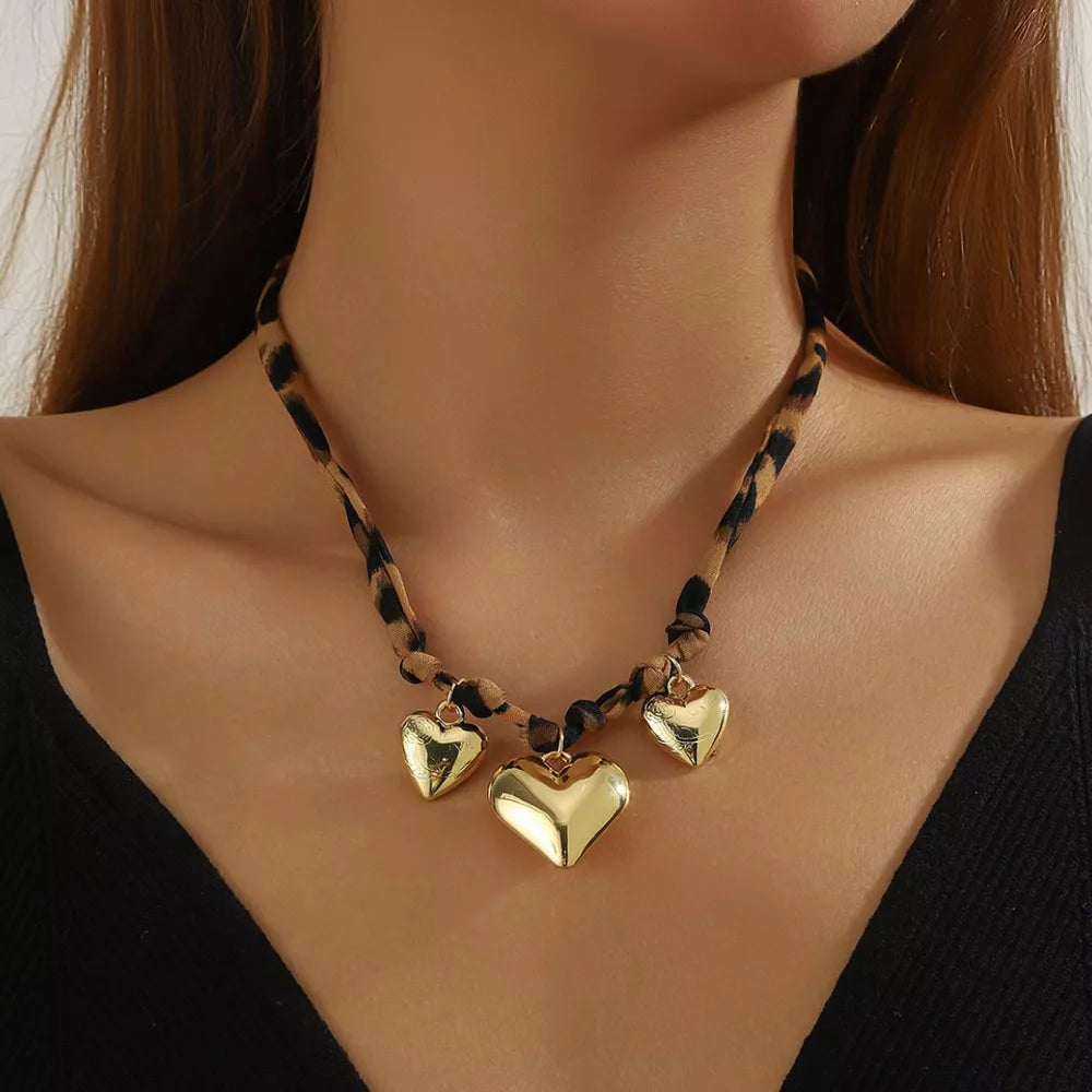 necklace in tan featuring gold-plated and regular fit