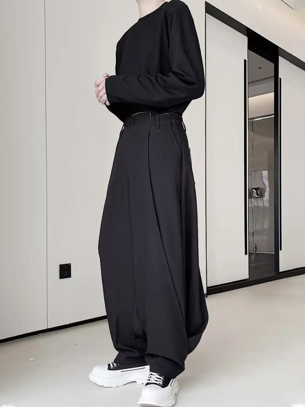 Men's Loose Fit Pants in Black