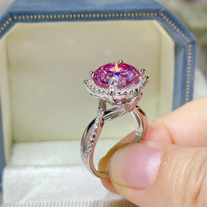 Platinum-Plated,925 sterling silver,Moissanite,Zircon (accent stones) Carat weig ring in silver with halo silhouette