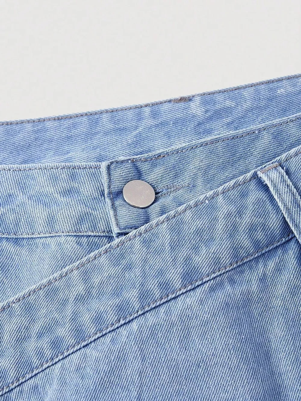 95% polyester, 5% elastane Care instructions: Machine wash cold wide-leg jeans in Blue with flared silhouette