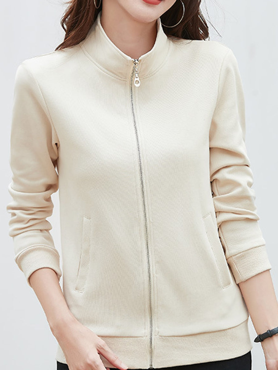 sweatshirt in cream featuring zipper and regular fit