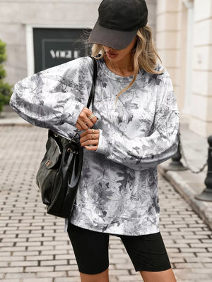 65% viscose, 30% polyester, 5% elastane Care instructions: Machine wash cold sweatshirt in dark gray with relaxed silhouette