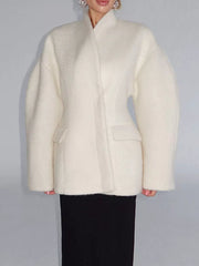 classic coat in White with collared