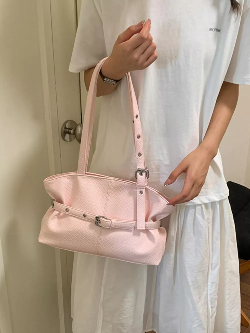 Blue shoulder bag with buckle and woven