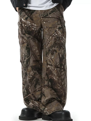Relaxed fit camouflage cargo pants with multiple pockets and a comfortable fabric.