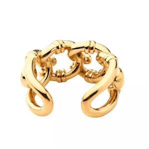 ring in gold with chain link and open ring