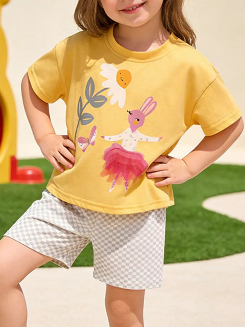 Bunny graphic tee and shorts set for kids
