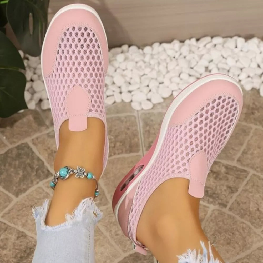Blue Round Toe Mesh Sneakers