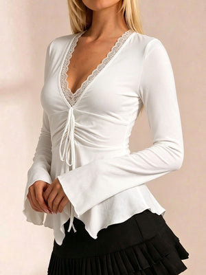 100% polyester Care instructions: Machine wash cold blouse in White with fitted silhouette