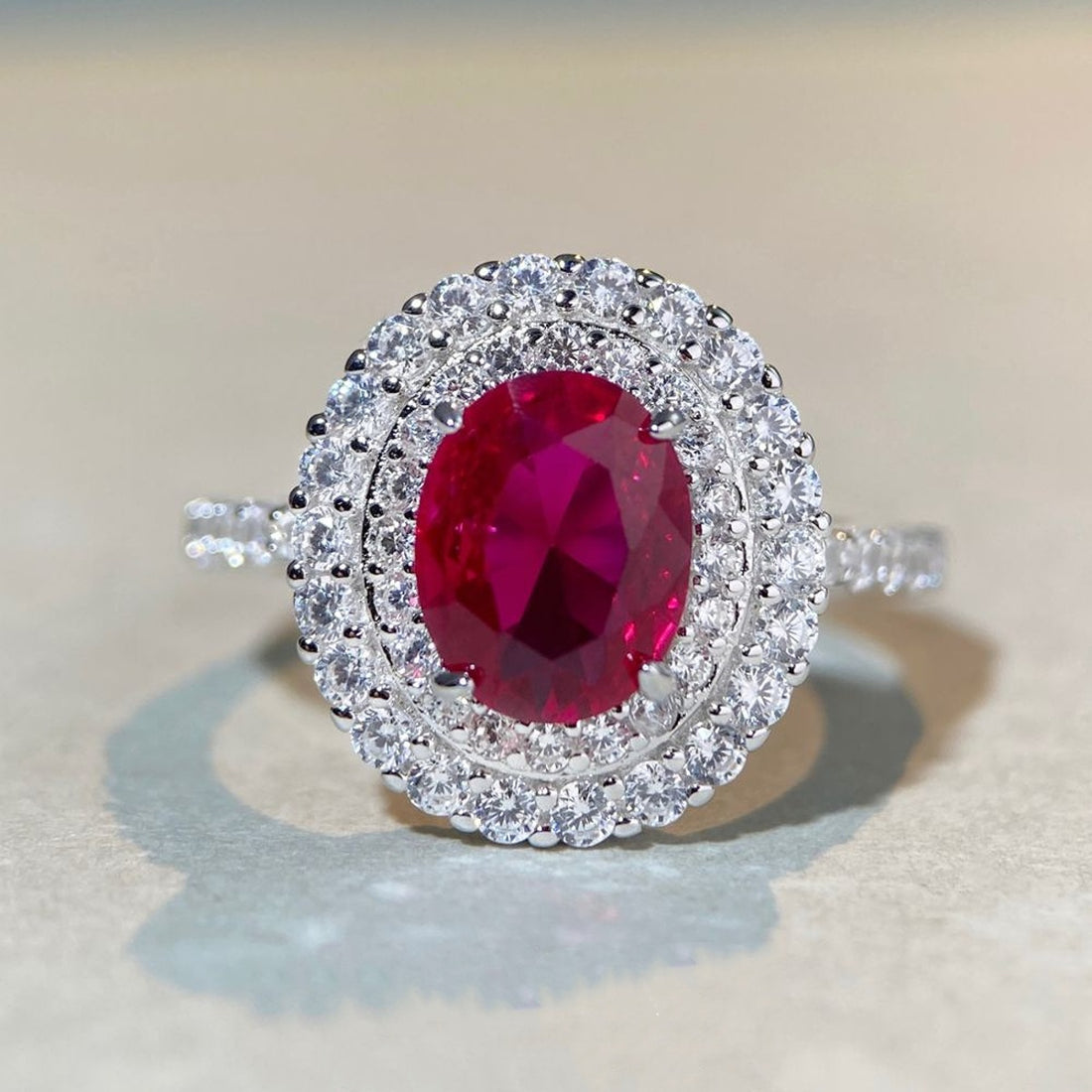925 Sterling Silver Round Ring in deep blue with zircon stones