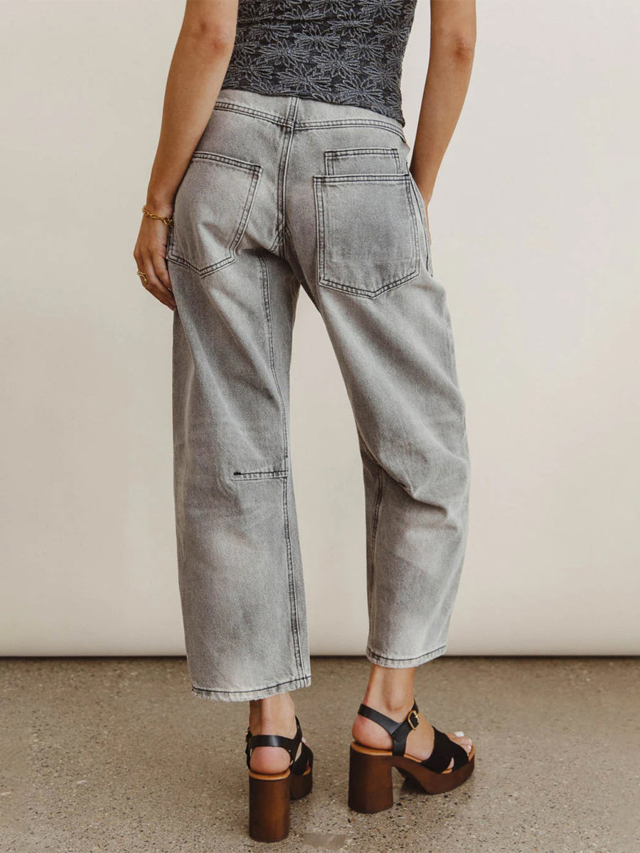 95%cotton,5%spandex Care instructions: Machine wash cold jeans in Red with wide-leg silhouette