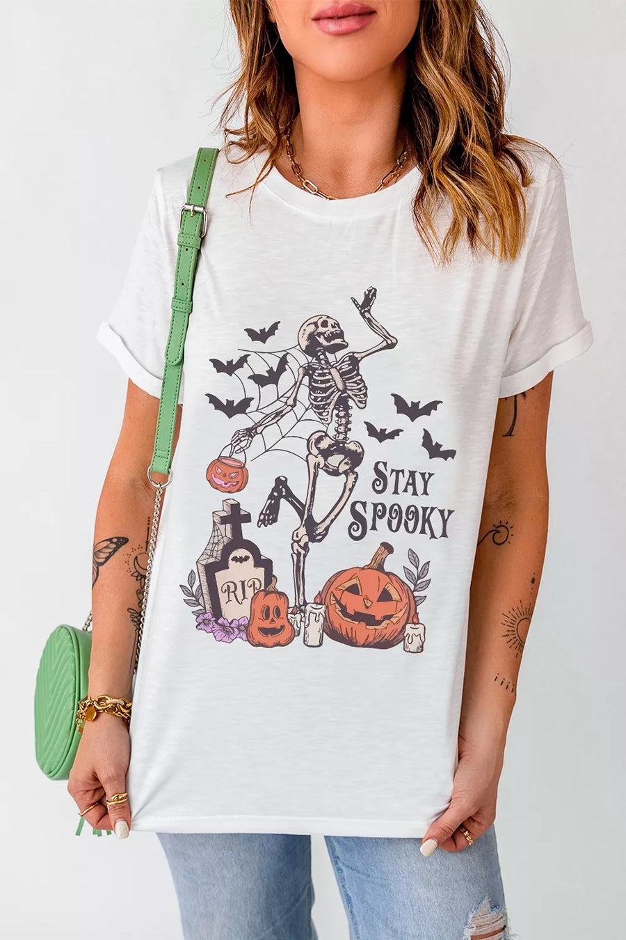 62% polyester, 32% cotton, 6% elastane Care instructions: Machine wash cold t-shirt in white with oversized silhouette