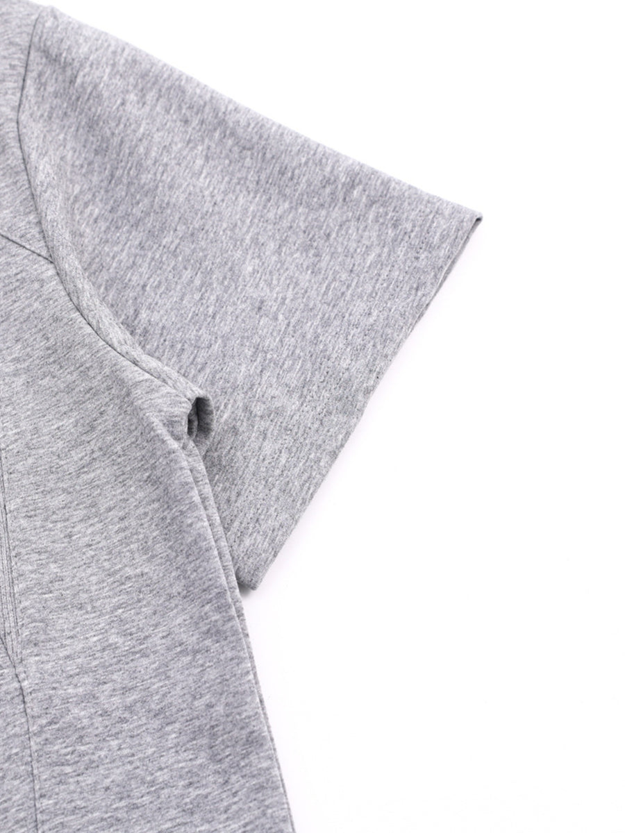 White t-shirt with raglan sleeve and short sleeve