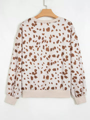 cream sweatshirt with cropped and pullover