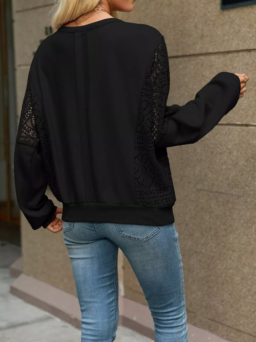 sweatshirt in lavender with crew neck and long sleeve