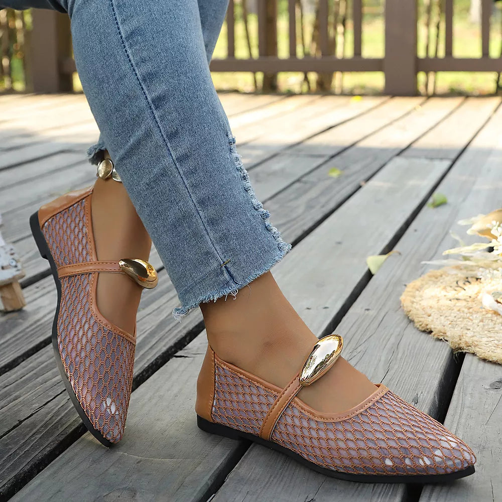 flats in Multicolor with pointed toe and not applicable