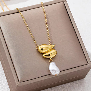 gold necklace with short and clasp