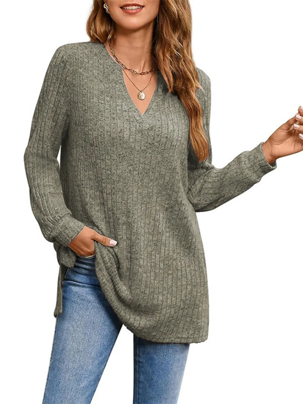 classic t-shirt in Moss with notched
