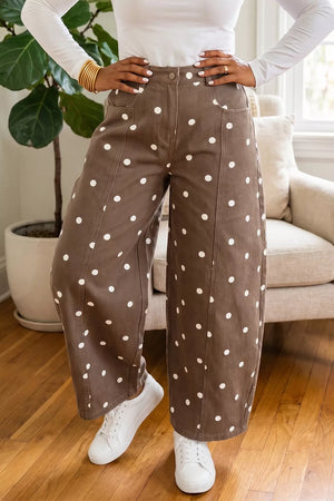 72% cotton, 26% polyester, 2% elastane Care instructions: Machine wash cold jeans in Dark Brown with barrel silhouette