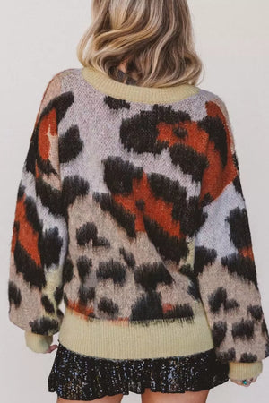 Floral pullover sweater with hip-length and pullover