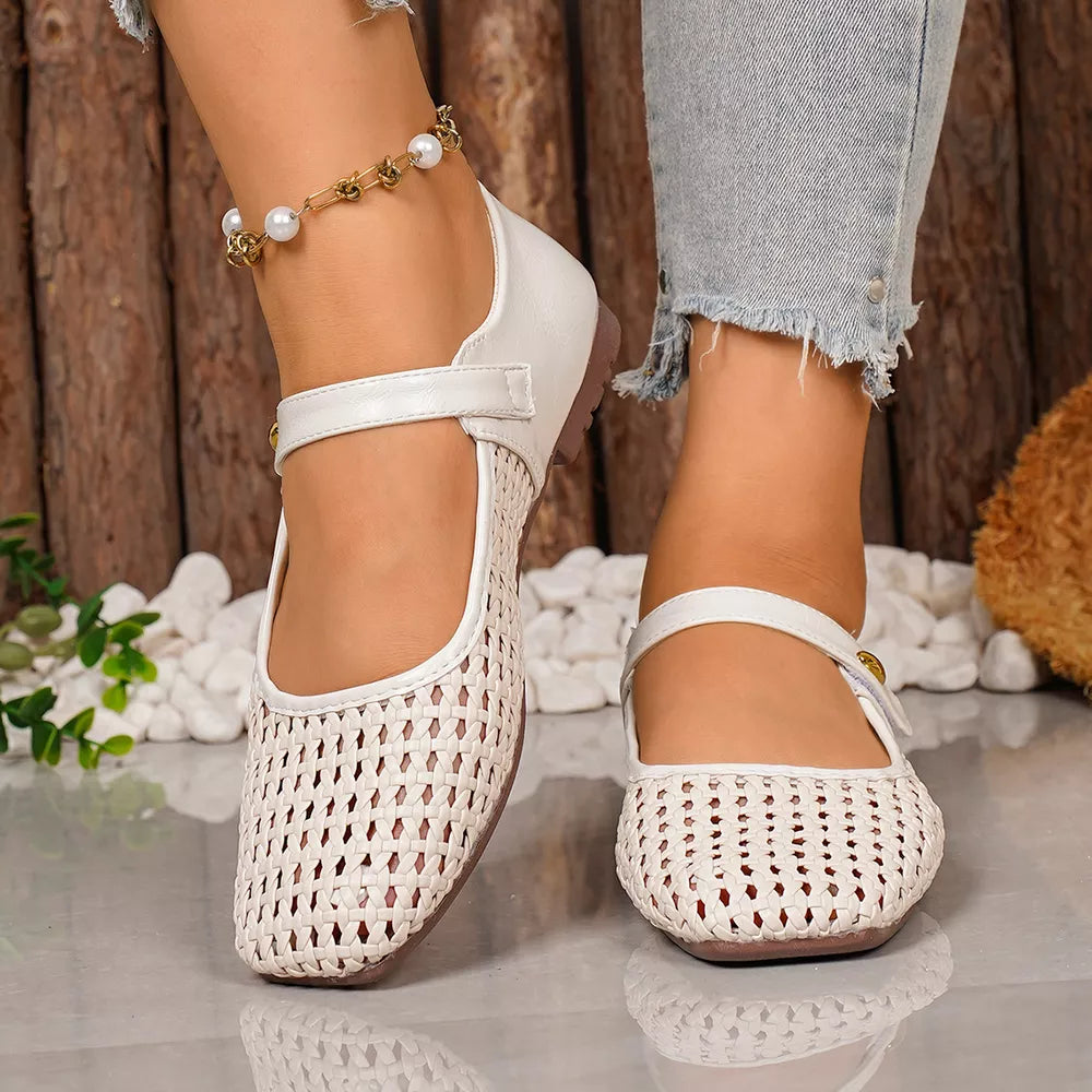 flats in Silver with woven and square toe